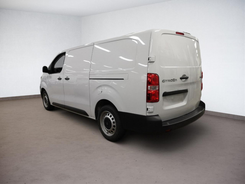 Photo 3 de l'offre de Citroën Jumpy (3) 22908 euros HT XL BHDi 145 EAT8 PACK PREM CONNECT à 27490€ chez Carlyss automobiles Vitré