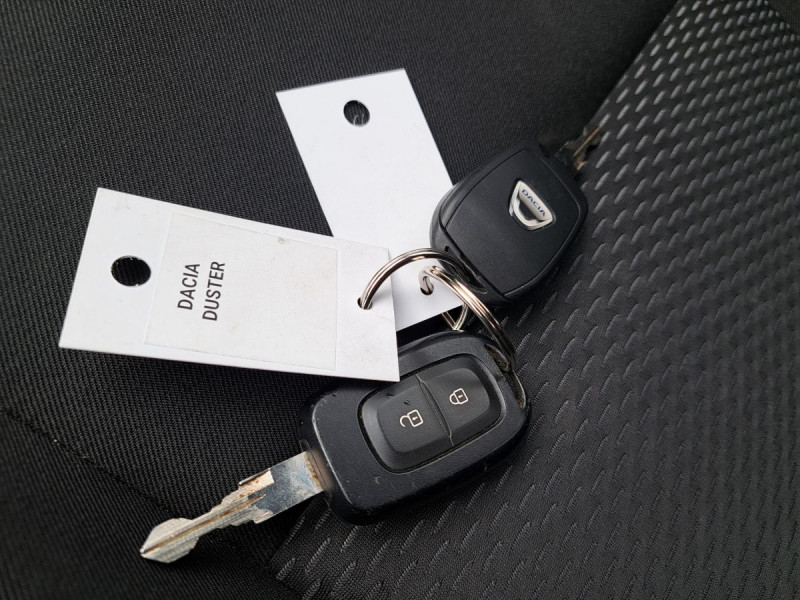 Photo 22 de l'offre de DACIA Duster (2) Confort TCe 100 4x2 2019 à 13990€ chez Carlyss automobiles Vitré