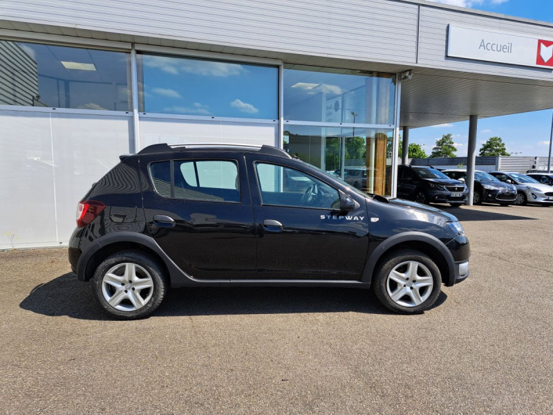 Photo 4 de l'offre de Dacia Sandero (2) Stepway Prestige TCe 90 à 9490€ chez Carlyss automobiles Vitré