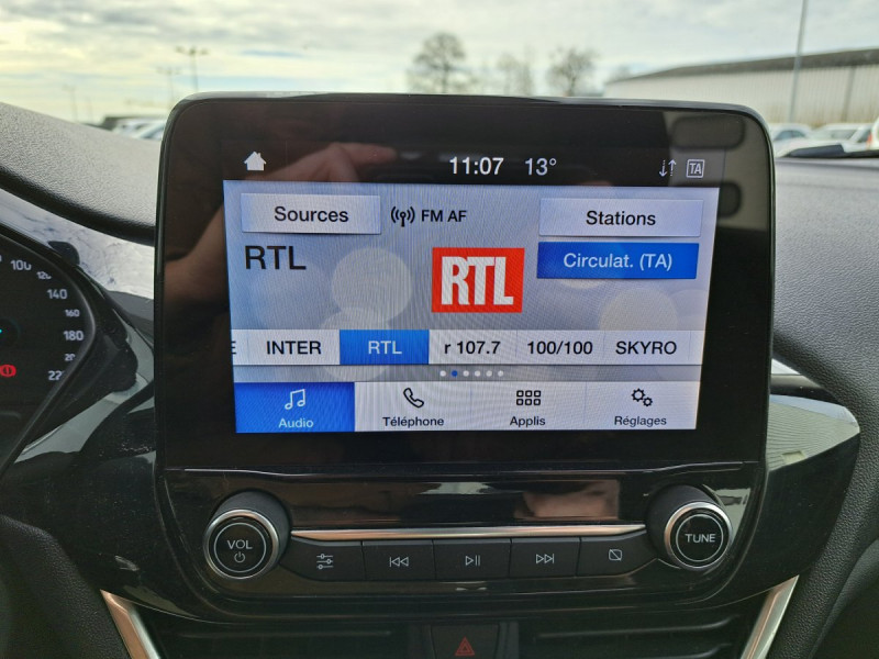 Photo 11 de l'offre de Ford Fiesta (7) 1.1 75ch COOL & CONNECT à 12490€ chez Carlyss automobiles Vitré