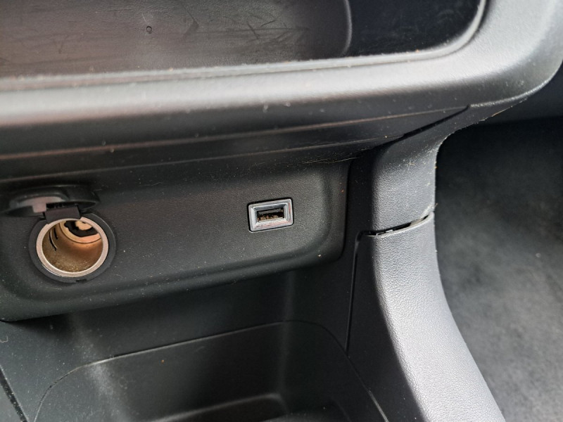 Photo 12 de l'offre de CITROEN C3 (3) PureTech 83 S&S BVM Feel Pack à 9990€ chez Carlyss automobiles Vitré