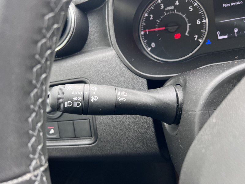 Photo 17 de l'offre de DACIA Duster (2) Prestige ECO-G 100 4x2 E6U à 13990€ chez Carlyss automobiles Vitré