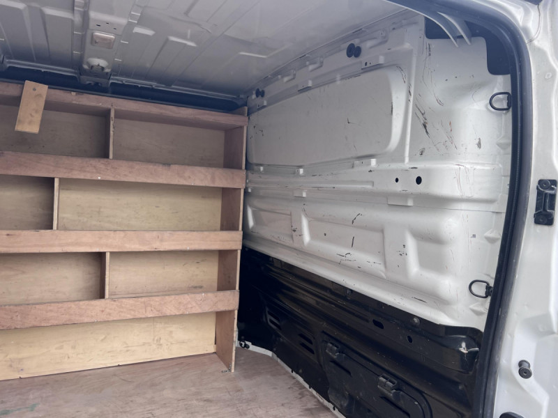Photo 8 de l'offre de Renault Trafic (3) 19992 euros HT FG GCF L2H1 1200 Energy dCi 145 EDC à 23990€ chez Carlyss automobiles Vitré