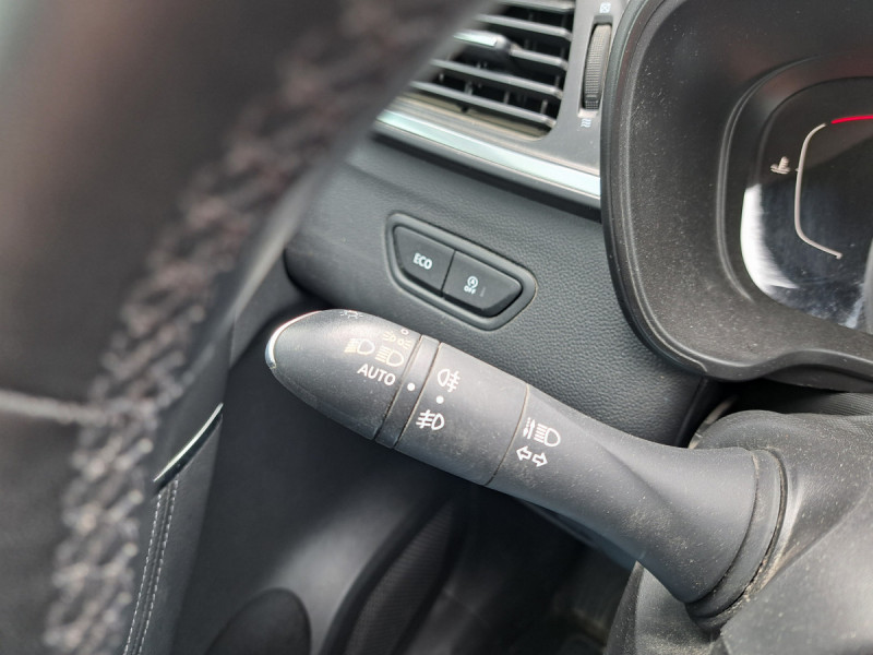 Photo 19 de l'offre de RENAULT Kadjar Business Blue dCi 115 - 21 à 16990€ chez Carlyss automobiles Vitré