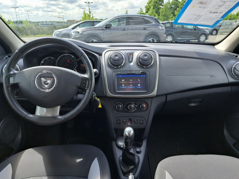 Photo 9 de l'offre de Dacia Sandero (2) Stepway dCi 90 à 10490€ chez Carlyss automobiles Vitré