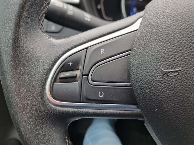 Photo 17 de l'offre de RENAULT Kadjar Business Blue dCi 115 - 21 à 16990€ chez Carlyss automobiles Vitré