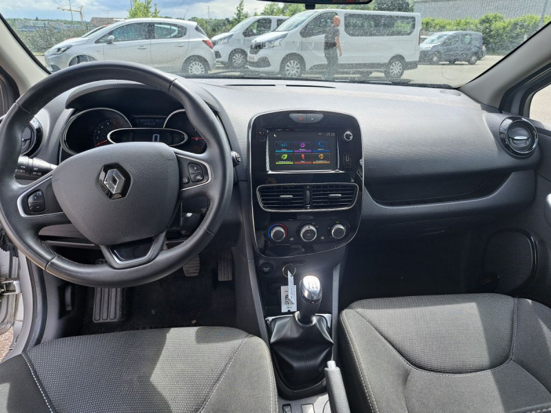Photo 8 de l'offre de Renault Clio Estate (4) Zen TCe 75 - 18 à 9790€ chez Carlyss automobiles Vitré
