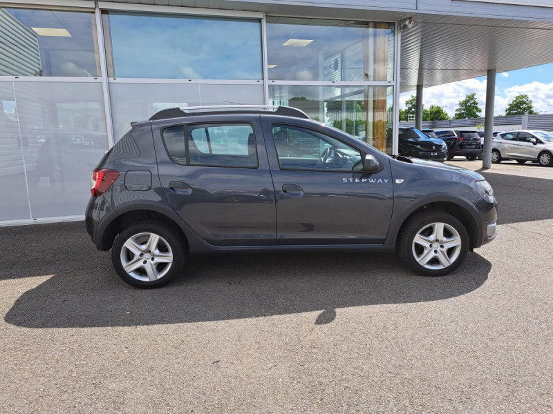 Photo 2 de l'offre de Dacia Sandero (2) Stepway dCi 90 à 10490€ chez Carlyss automobiles Vitré