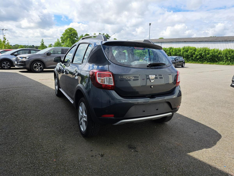 Photo 4 de l'offre de Dacia Sandero (2) Stepway dCi 90 à 10490€ chez Carlyss automobiles Vitré