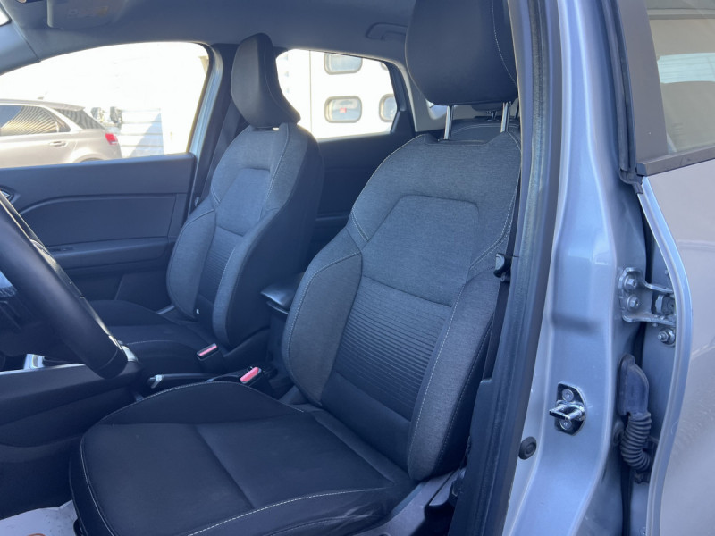 Photo 6 de l'offre de Renault Captur (2) Business Blue dCi 115 EDC à 14490€ chez Carlyss automobiles Vitré
