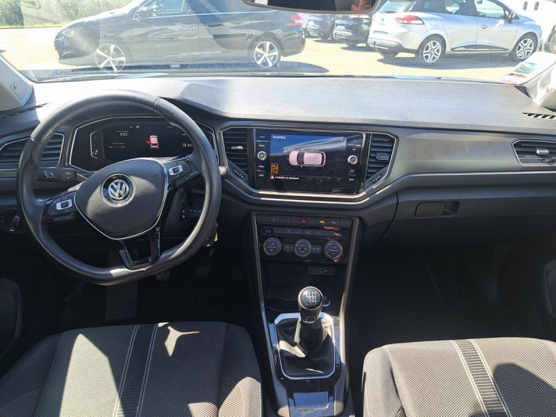 Photo 7 de l'offre de VOLKSWAGEN T-Roc 1.5 TSI 150 EVO FIRST EDITION à 20490€ chez Carlyss automobiles Vitré