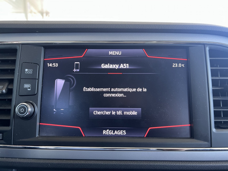 Photo 12 de l'offre de Seat Leon (3) 1.6 TDi 115 S&S Style à 13490€ chez Carlyss automobiles Vitré