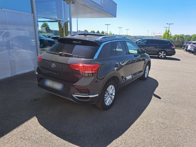 Photo 3 de l'offre de VOLKSWAGEN T-Roc 1.5 TSI 150 EVO FIRST EDITION à 20490€ chez Carlyss automobiles Vitré