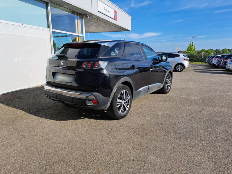 Photo 3 de l'offre de PEUGEOT 3008 (2) BlueHDi 130 S&S EAT8 Allure Pack à 22490€ chez Carlyss automobiles Vitré