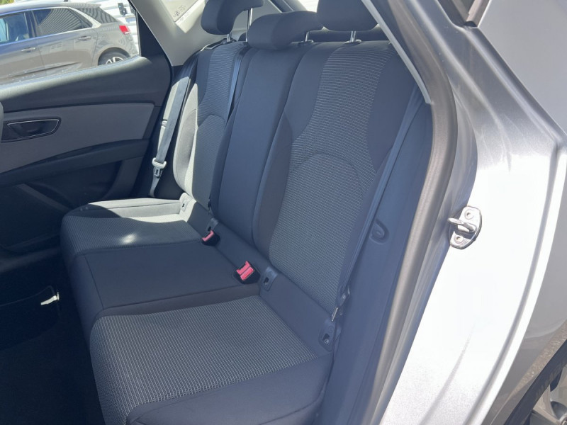 Photo 7 de l'offre de Seat Leon (3) 1.6 TDi 115 S&S Style à 13490€ chez Carlyss automobiles Vitré