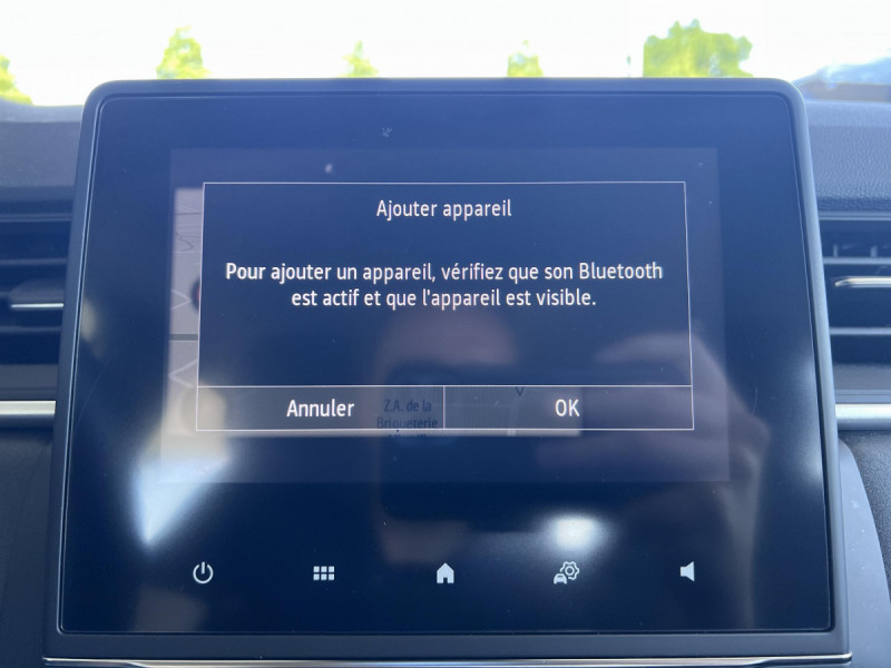 Photo 11 de l'offre de Renault Captur (2) Business Blue dCi 115 à 13990€ chez Carlyss automobiles Vitré