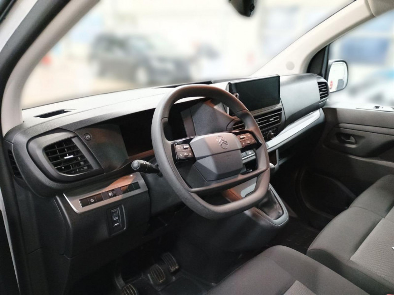 Photo 6 de l'offre de Citroën Jumpy (3) 21492 euros HT XL BHDi 145 BVM6 PACK PREM CONNECT à 25790€ chez Carlyss automobiles Vitré