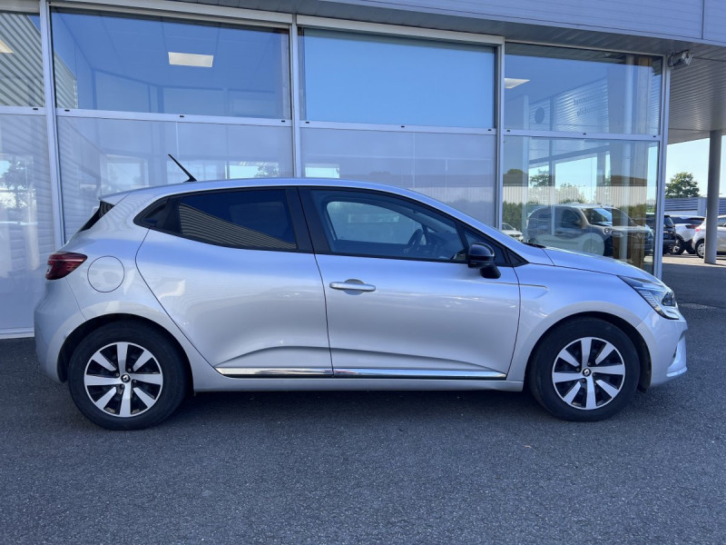 Photo 3 de l'offre de RENAULT Clio (5) Evolution E-Tech hybride 145 à 17490€ chez Carlyss automobiles Vitré