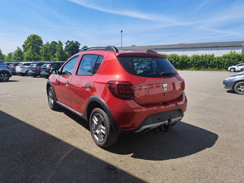 Photo 4 de l'offre de Dacia Sandero (2) Stepway Navy TCe 90 à 9990€ chez Carlyss automobiles Vitré