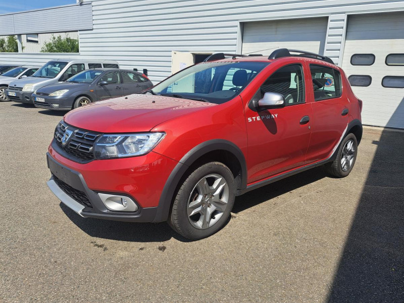 Photo 5 de l'offre de Dacia Sandero (2) Stepway Navy TCe 90 à 9990€ chez Carlyss automobiles Vitré