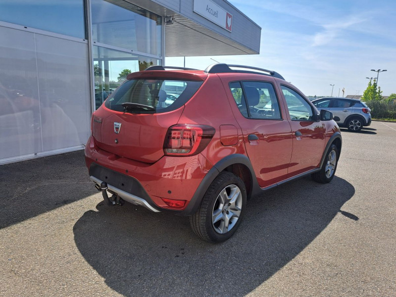 Photo 3 de l'offre de Dacia Sandero (2) Stepway Navy TCe 90 à 9990€ chez Carlyss automobiles Vitré