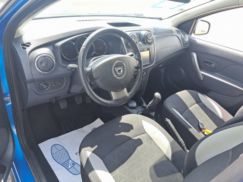 Photo 6 de l'offre de Dacia Sandero (2) Stepway Prestige dCi 90 E6 à 7990€ chez Carlyss automobiles Vitré