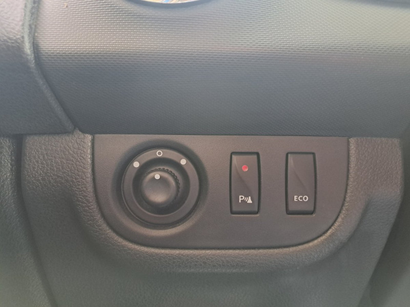 Photo 14 de l'offre de Dacia Sandero (2) Stepway Prestige dCi 90 E6 à 7990€ chez Carlyss automobiles Vitré