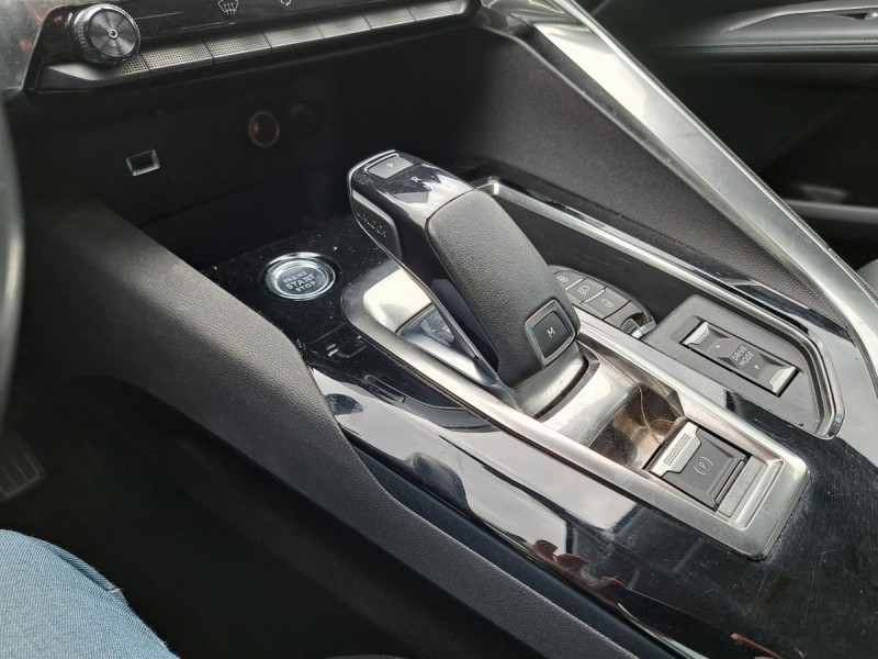 Photo 19 de l'offre de PEUGEOT 5008 (2) BlueHDi 180 S&S EAT8 Allure Pack à 27490€ chez Carlyss automobiles Vitré