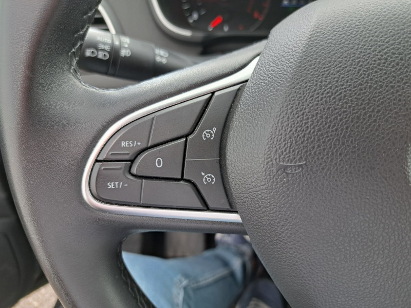 Photo 16 de l'offre de Renault Mégane Berline (4) Business Blue dCi 115 -21N à 13490€ chez Carlyss automobiles Vitré