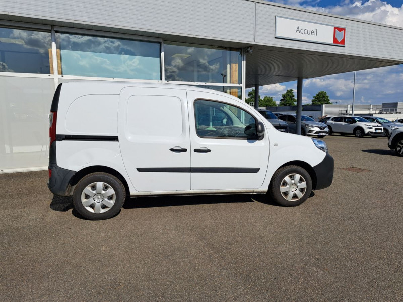 Photo 2 de l'offre de Renault Kangoo Express (2) 11242 euros HT Extra R-Link dCi 110 EDC à 13490€ chez Carlyss automobiles Vitré