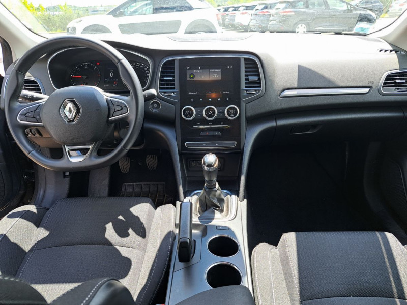 Photo 8 de l'offre de Renault Mégane Berline (4) Business Blue dCi 115 -21N à 13490€ chez Carlyss automobiles Vitré