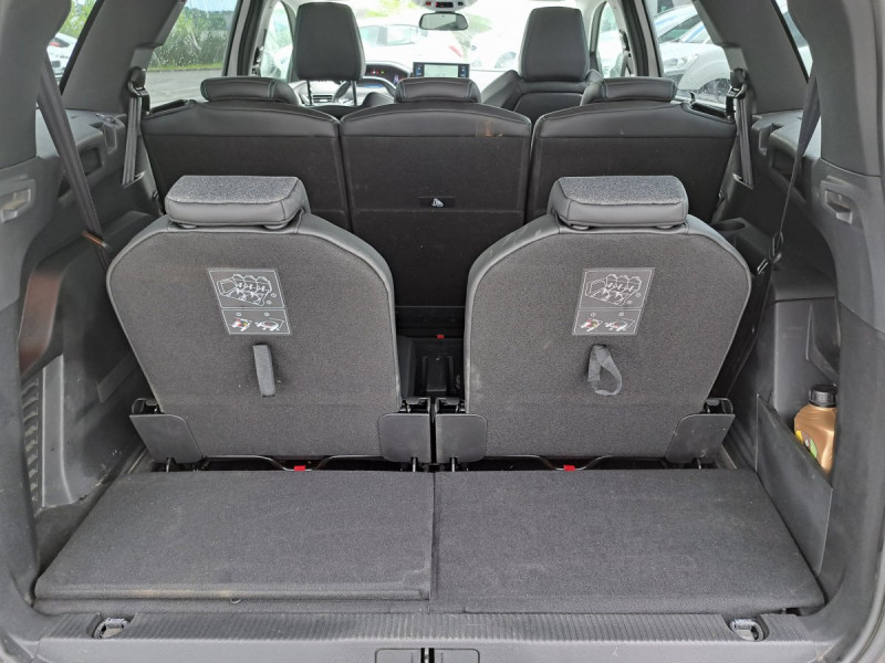 Photo 11 de l'offre de PEUGEOT 5008 (2) BlueHDi 180 S&S EAT8 Allure Pack à 27490€ chez Carlyss automobiles Vitré