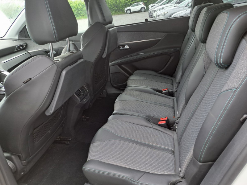 Photo 10 de l'offre de PEUGEOT 5008 (2) BlueHDi 180 S&S EAT8 Allure Pack à 27490€ chez Carlyss automobiles Vitré