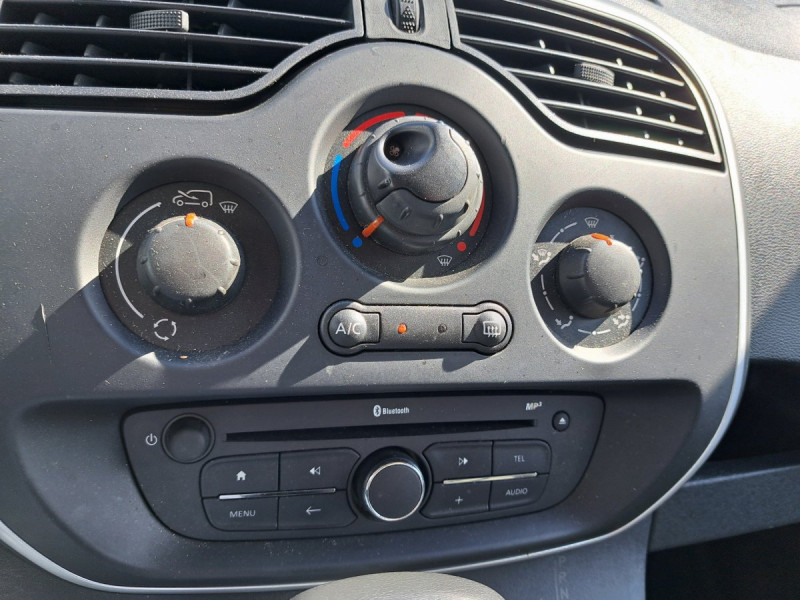 Photo 13 de l'offre de Renault Kangoo Express (2) 11242 euros HT Extra R-Link dCi 110 EDC à 13490€ chez Carlyss automobiles Vitré