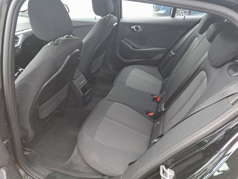 Photo 9 de l'offre de Bmw Série 1 (3) 1.5 116D DKG7 Business Design à 18990€ chez Carlyss automobiles Vitré