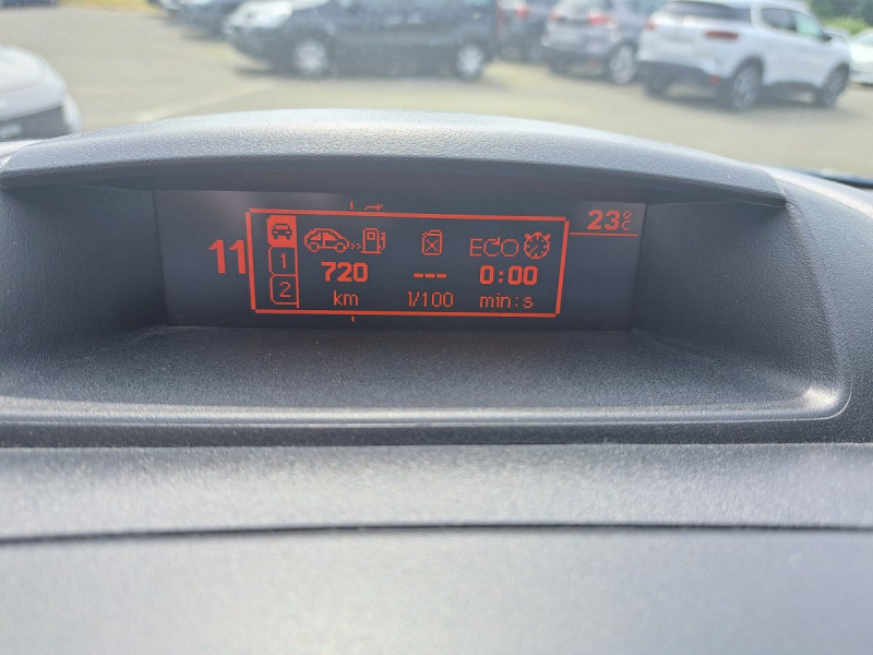Photo 9 de l'offre de Citroën Berlingo Multispace (2) BlueHDi 100 S&S ETG6 Feel à 15490€ chez Carlyss automobiles Vitré