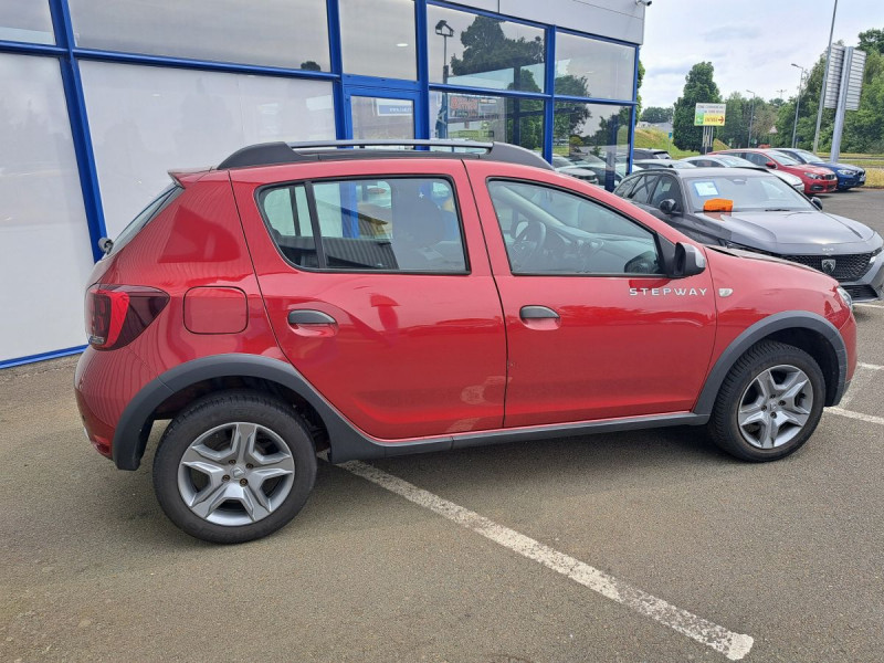 Photo 4 de l'offre de Dacia Sandero (2) Stepway Navy TCe 90 à 11790€ chez Carlyss automobiles Vitré