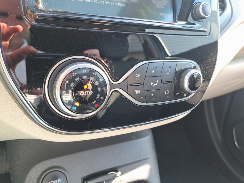 Photo 12 de l'offre de RENAULT Captur Intens TCe 150 EDC FAP à 16490€ chez Carlyss automobiles Vitré