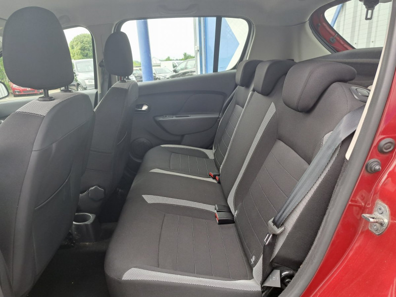 Photo 7 de l'offre de Dacia Sandero (2) Stepway Navy TCe 90 à 11790€ chez Carlyss automobiles Vitré