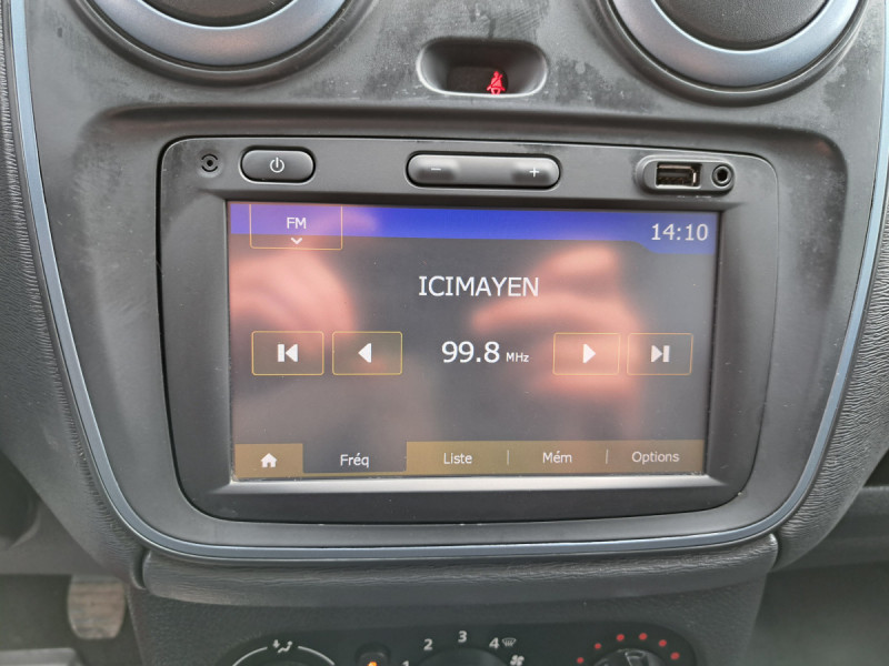 Photo 10 de l'offre de Dacia Lodgy 7 Places Nouveau Stepway dCi 110 E6 à 13490€ chez Carlyss automobiles Vitré