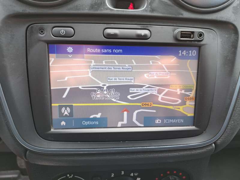 Photo 13 de l'offre de Dacia Lodgy 7 Places Nouveau Stepway dCi 110 E6 à 13490€ chez Carlyss automobiles Vitré