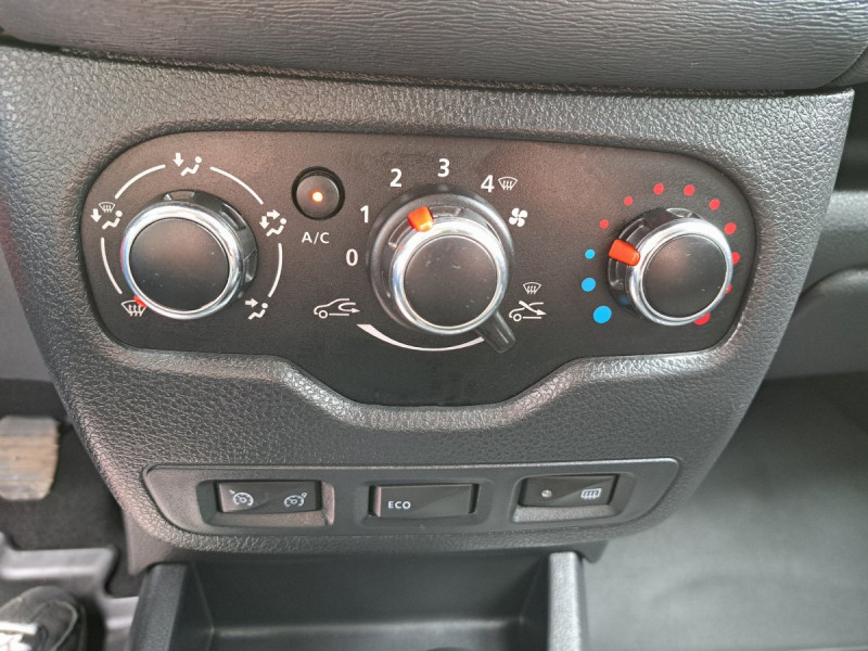 Photo 15 de l'offre de Dacia Lodgy 7 Places Nouveau Stepway dCi 110 E6 à 13490€ chez Carlyss automobiles Vitré