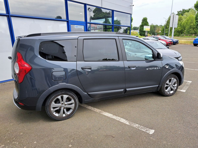 Photo 4 de l'offre de Dacia Lodgy 7 Places Nouveau Stepway dCi 110 E6 à 13490€ chez Carlyss automobiles Vitré