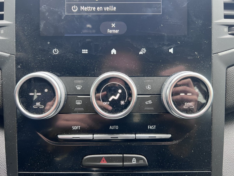 Photo 13 de l'offre de Renault Mégane Berline (4) Business Blue dCi 115 -21B à 14490€ chez Carlyss automobiles Vitré