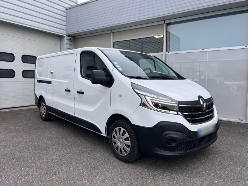 Photo 1 de l'offre de Renault Trafic (3) 13325 euros HT FG CF L2H1 1300 dCi 120 à 15990€ chez Carlyss automobiles Vitré