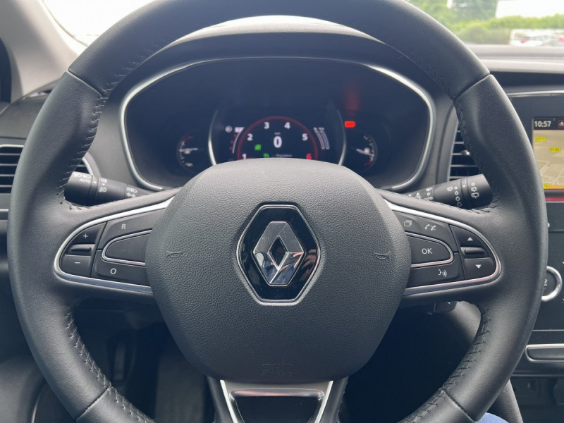 Photo 8 de l'offre de Renault Mégane Berline (4) Business TCe 140 EDC FAP à 16490€ chez Carlyss automobiles Vitré
