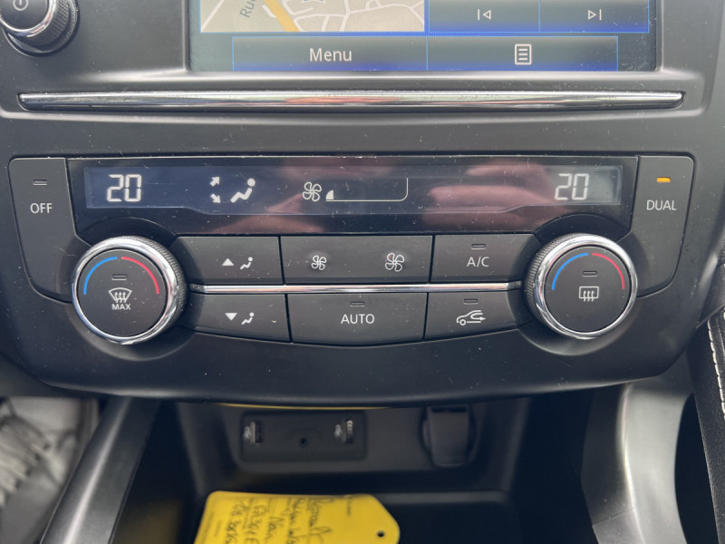 Photo 14 de l'offre de RENAULT Kadjar Intens Energy dCi 130 X-Tronic à 14990€ chez Carlyss automobiles Vitré
