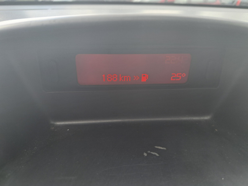 Photo 8 de l'offre de PEUGEOT 206+ URBAN 1.4 E à 5990€ chez Carlyss automobiles Vitré