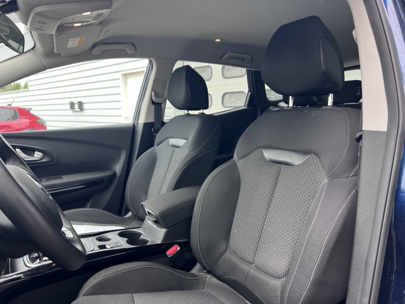 Photo 7 de l'offre de RENAULT Kadjar Business TCe 140 EDC FAP - 21 à 15490€ chez Carlyss automobiles Vitré