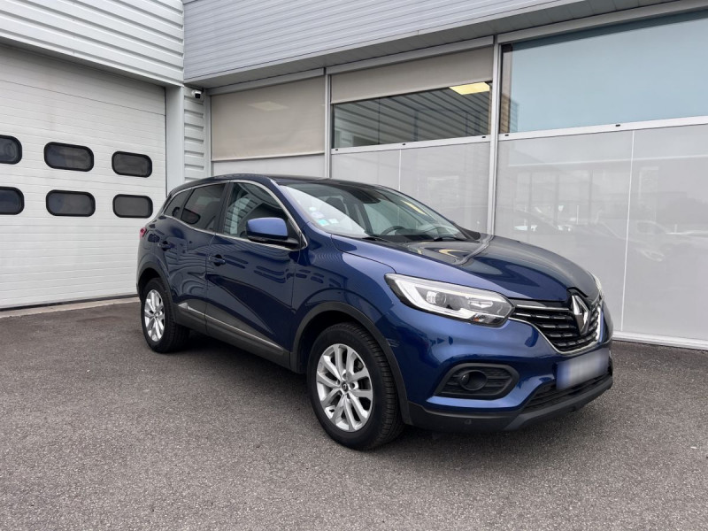 Photo 1 de l'offre de RENAULT Kadjar Business TCe 140 EDC FAP - 21 à 15490€ chez Carlyss automobiles Vitré